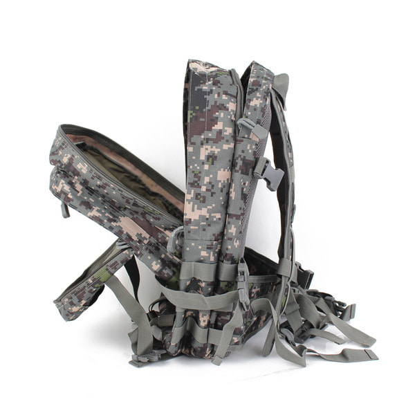 몰리어썰트 백팩 40L 디지털 / 군용 군인가방
